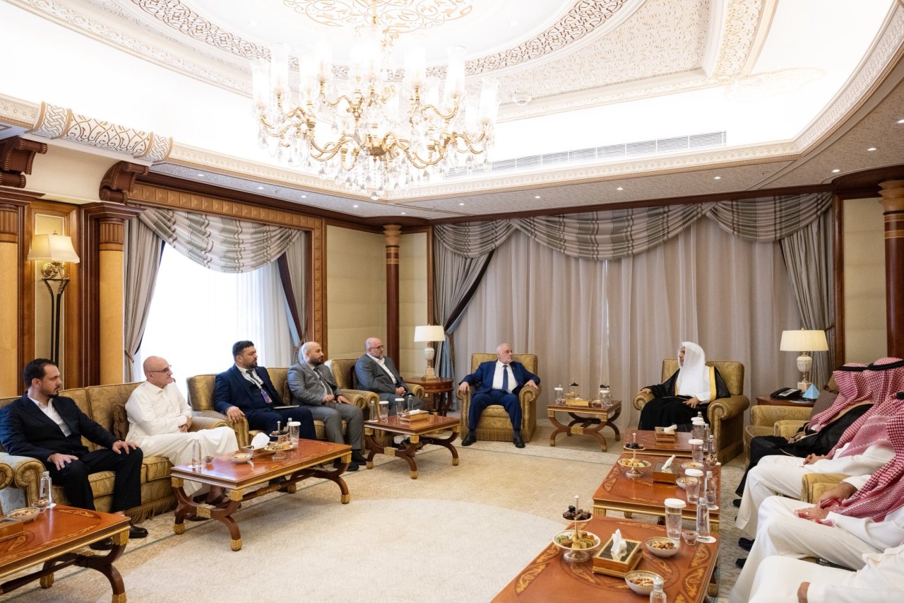 H.E. Sheikh Dr. Mohammed Al-Issa, met with H.E. Dr. Mohammad Abu Al-Khair Shukri, the Syrian Minister of Endowments
