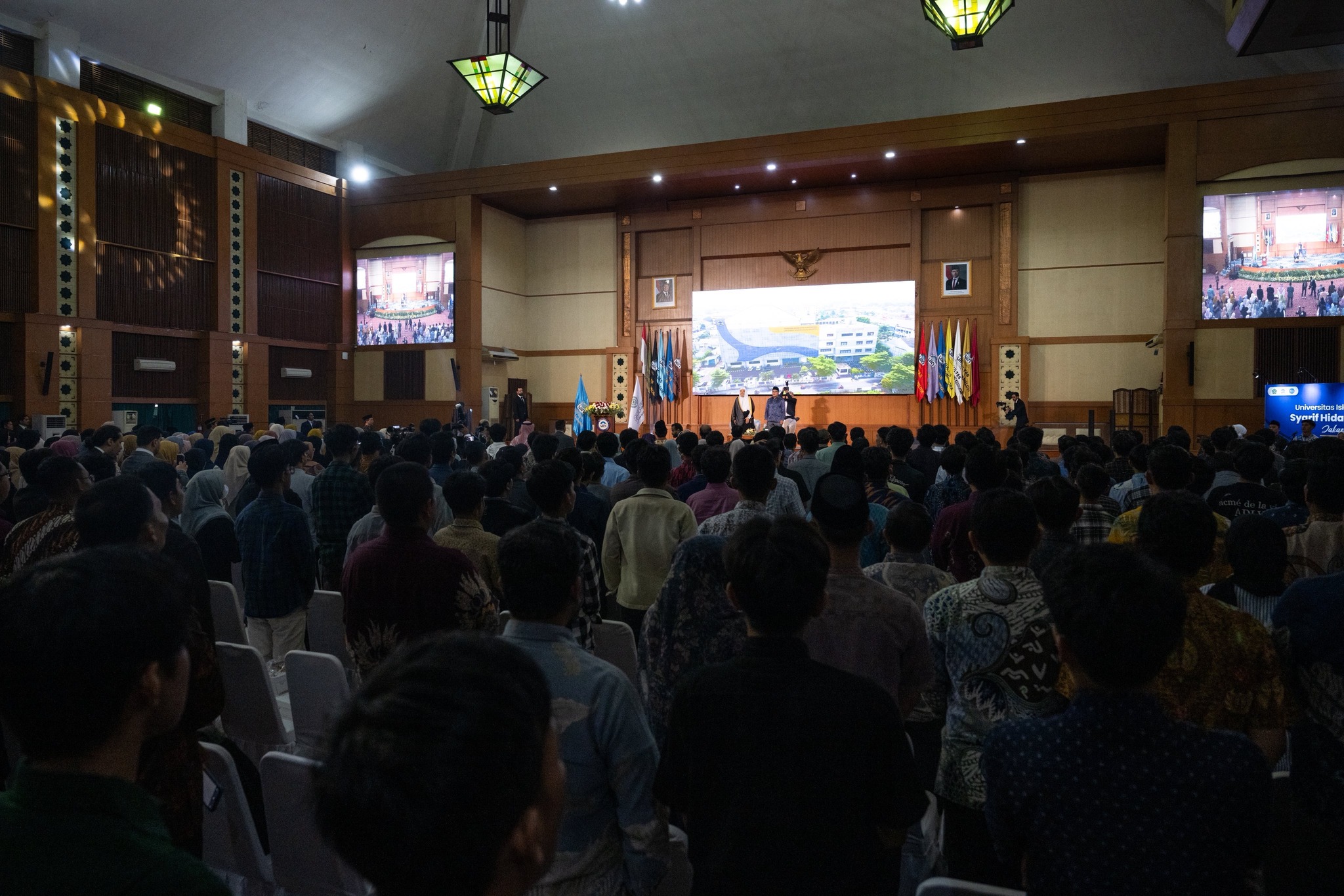 H.E. Sheikh Dr. Mohammed Al-Issa, delivered a public lecture at the State Islamic University “Syarif Hidayatullah” in the Indonesian capital, Jakarta