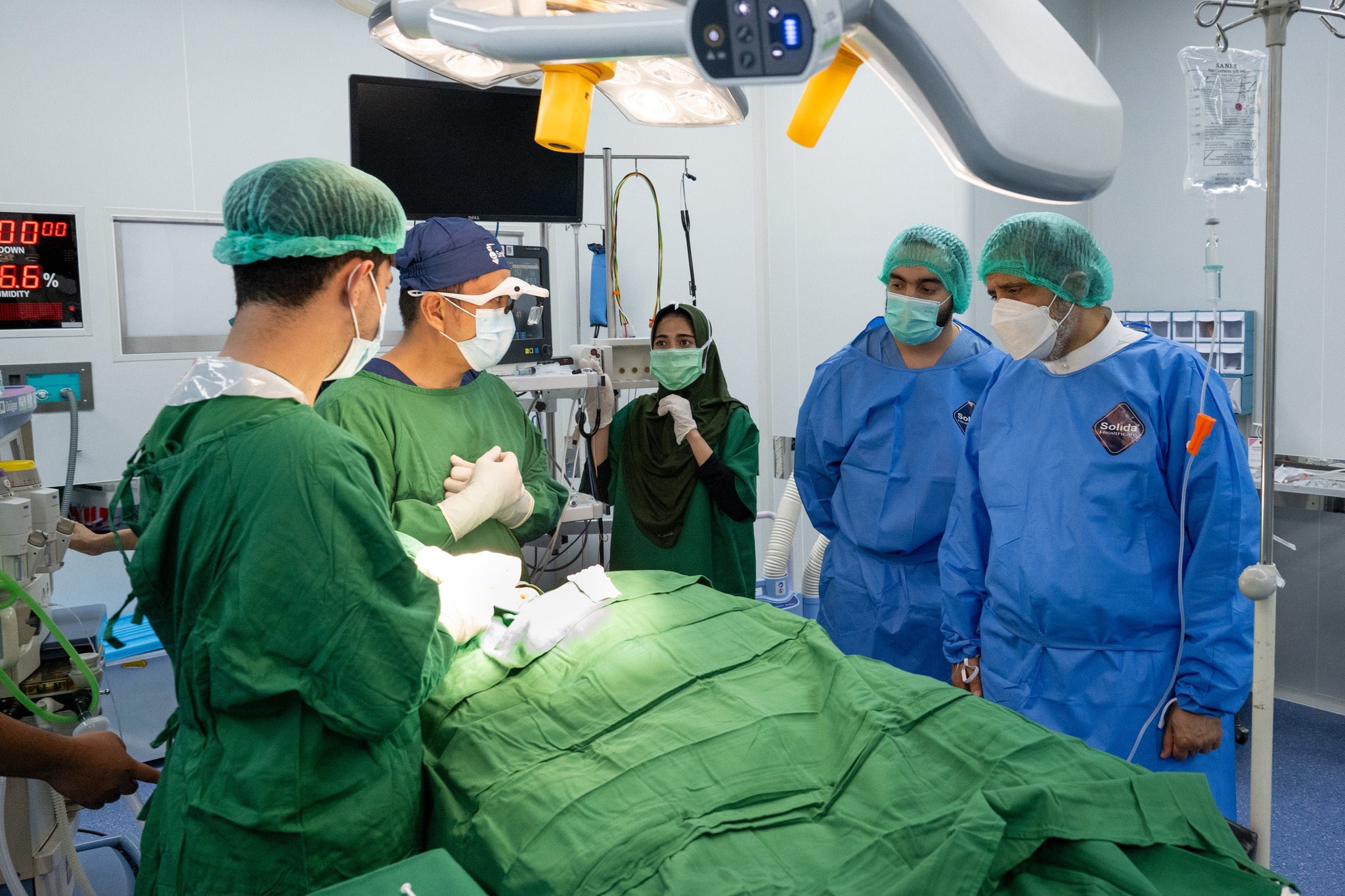 Cheikh Mohammed Al-Issa a inspecté plusieurs programmes de santé menés par la Ligue dans des hôpitaux indonésiens