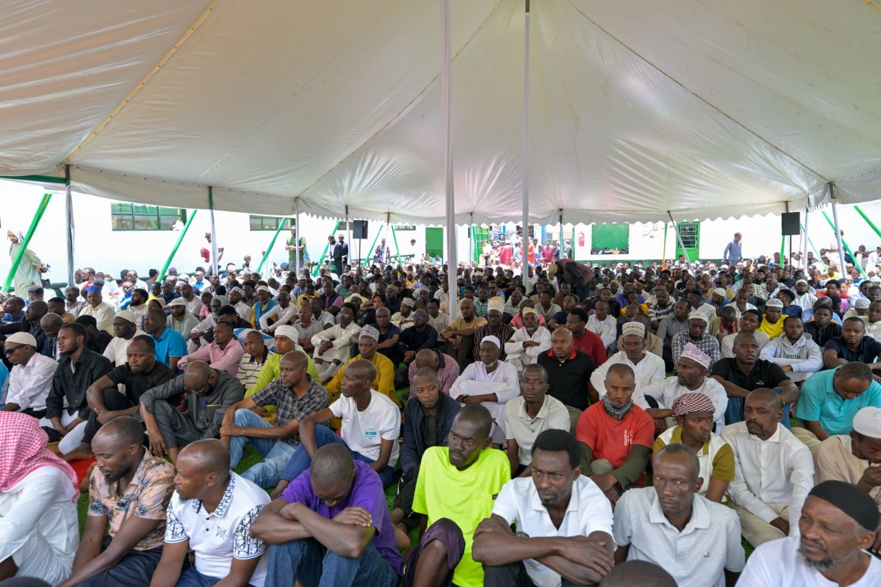 سیکرٹری جنرل رابطہ، عزت مآب شیخ ڈاکٹر محمد العیسی نے روانڈا کے دارالحکومت "کیگالی" میں جمعۃ المبارک کے اجتماع سے خطاب اور نمازِ جمعہ کی امامت فرمائی