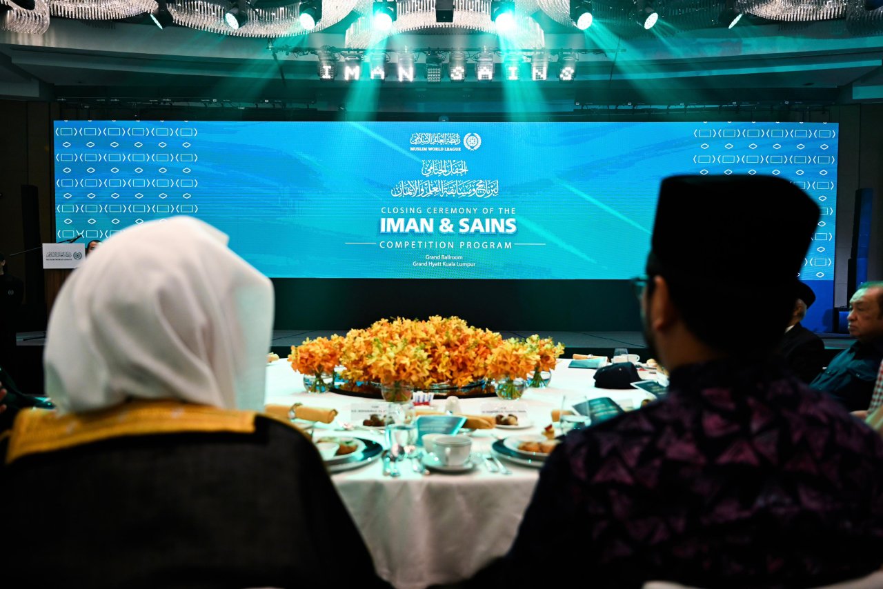 Dr. Al-Issa inaugurates from Malaysia the World Council for Scientific Miracles in the Qur’an and Sunnah, and sponsors the closing ceremony of the “Iman and Sains”