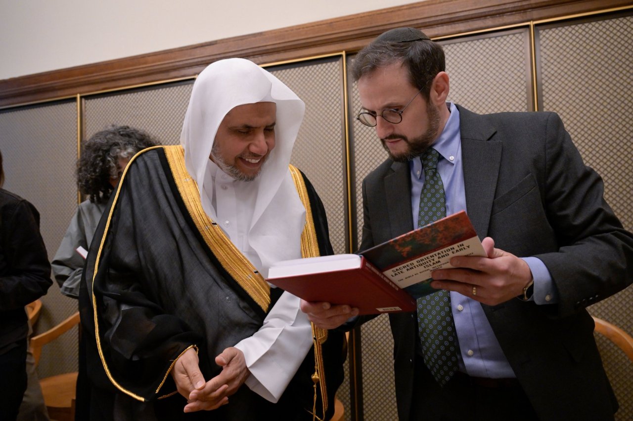 Dans la troisième plus grande bibliothèque au monde: La Bibliothèque publique de New York a accueilli le Secrétaire général, cheikh Mohammed Al-Issa
