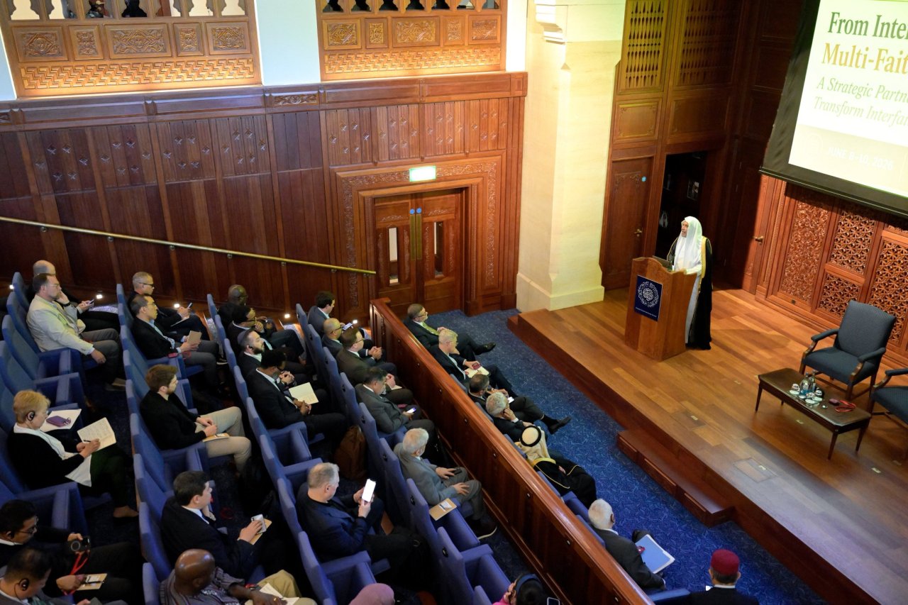 Photos from the opening of the high-level meeting of the Experts Group at the Oxford Centre for Islamic Studies: