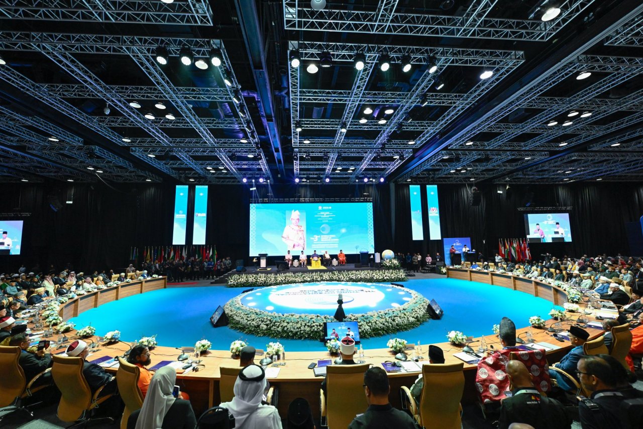 Photos from the Third International Summit of Religious Leaders, featuring H.E. Sheikh Dr. Mohammed Al-Issa, Secretary-General of the MWL, as a keynote speaker at the opening ceremony