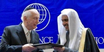 « Je travaille quotidiennement avec les responsables des autres religions sur les moyens de consolider notre coopération en vue de promouvoir l’harmonie interreligieuse. » Mohammad Alissa