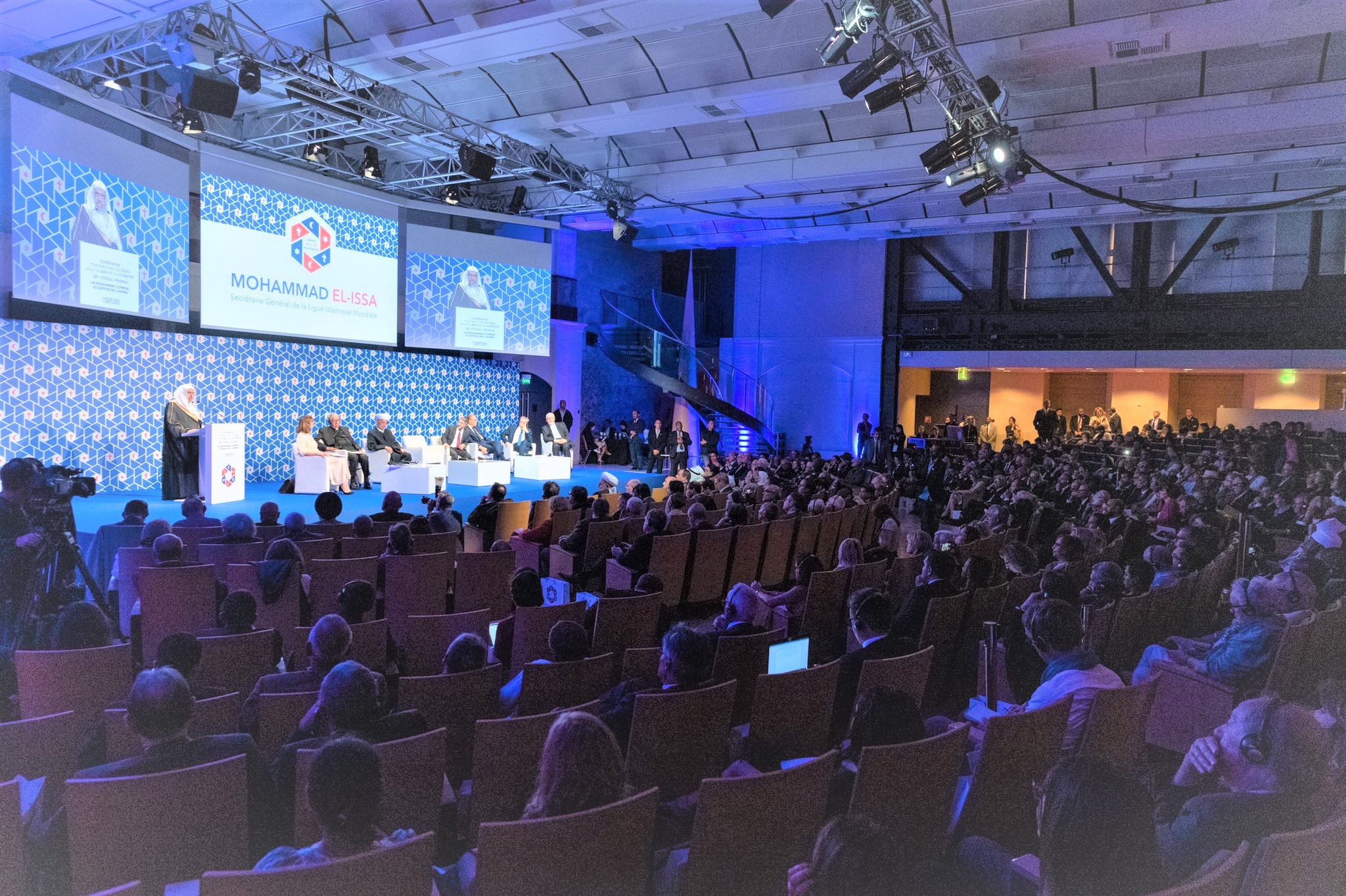 کیتھولک،آرتھوڈوکس اور پروٹسٹنٹ کے ساتھ ایک ہی پلیٹ فارم پر امن ویکجہتی کے لئے رابطہ عالم اسلامی کی کانفرنس میں شرکت