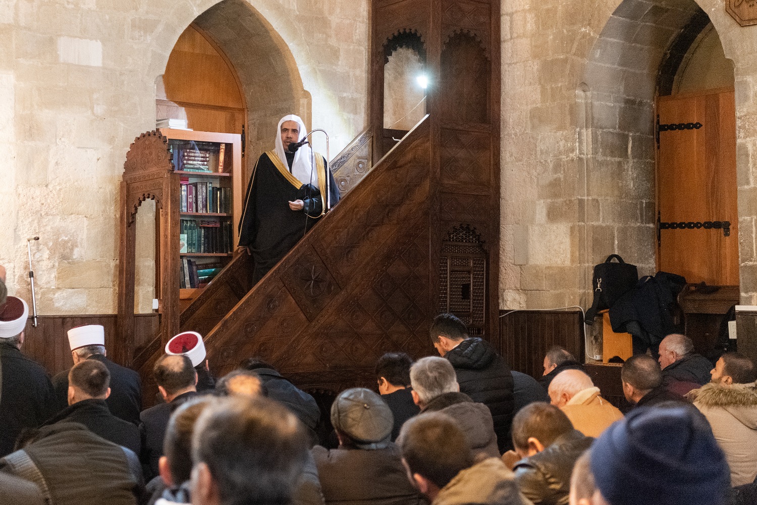 Dr. Al-Issa delivering a sermon to the Islamic communities at the Belgrade Mosque in the Republic of Serbia.