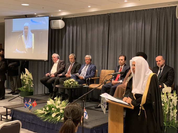 عزت مآب شیخ ڈاکٹر محمد العیسی نے انسانی یکجہتی کے فروغ پر منعقدہ سمپوزیم میں مرکزی خطاب کرتے ہوئے