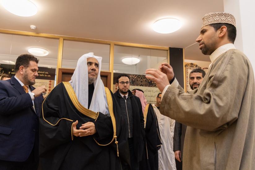 آئسلینڈ کے دار الحکومت ریکیاویک کی جامع مسجد کے ذمہ داران نے عزت مآب شیخ ڈاکٹر محمد العیسی کا استقبال کیا