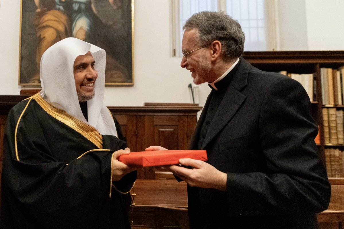 the Ambrosiana Italian Museum celebrates and honors His Excellency Sheikh Dr. Mohammad Alissa
