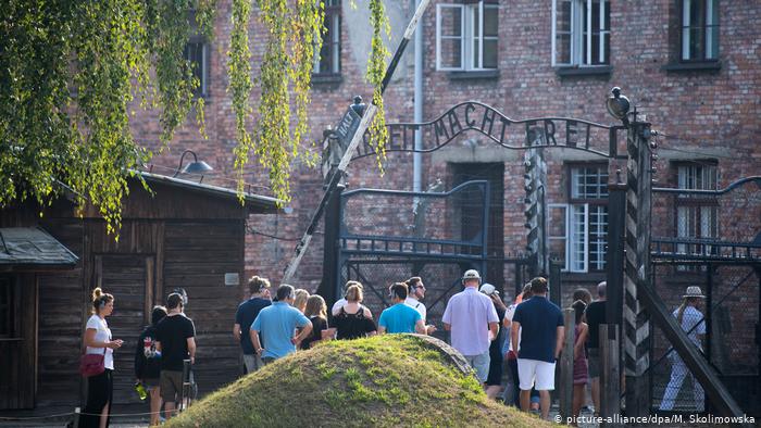 Muslim world leaders visit Auschwitz in 'strong signal' of interfaith support