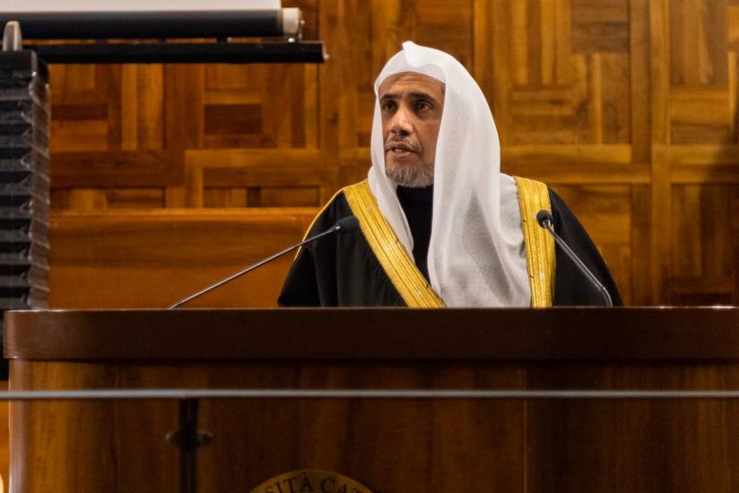 Mohammad Alissa durant sa conférence à l'université catholique italienne sur l'amitié et l'entraide entre les peuples et les nations