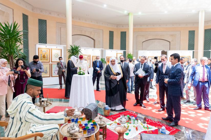 الايسيسكو تكرم معالي الشيخ د. محمد العيسى‬⁩ لجهوده في تعزيز السلام والوئام بين الأمم والشعوب ولخدمته للسيرة النبوية