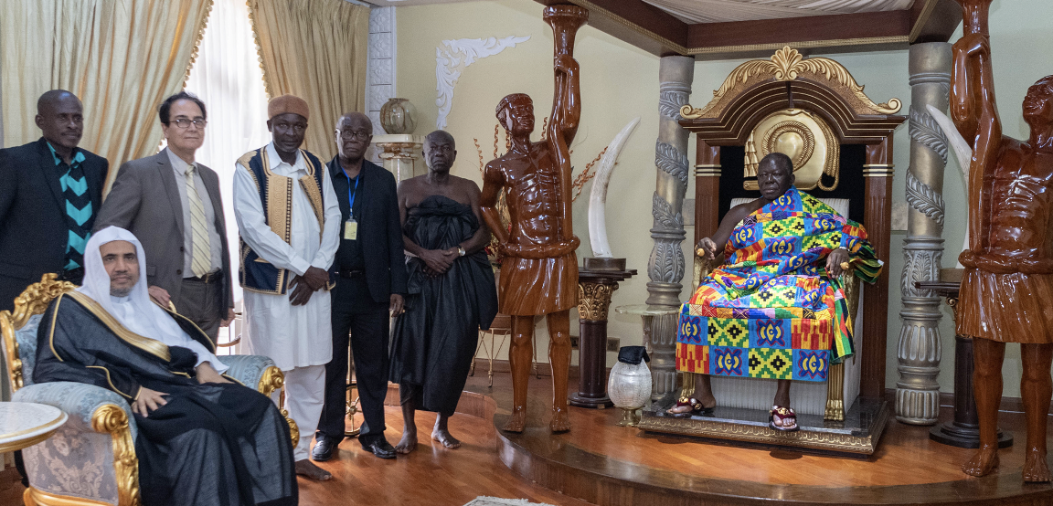 In Ghana, His Excellency spoke at the Orphan Festival, recognizing the MWL’s sponsorship of hundreds of orphaned children to provide education, food and healthcare