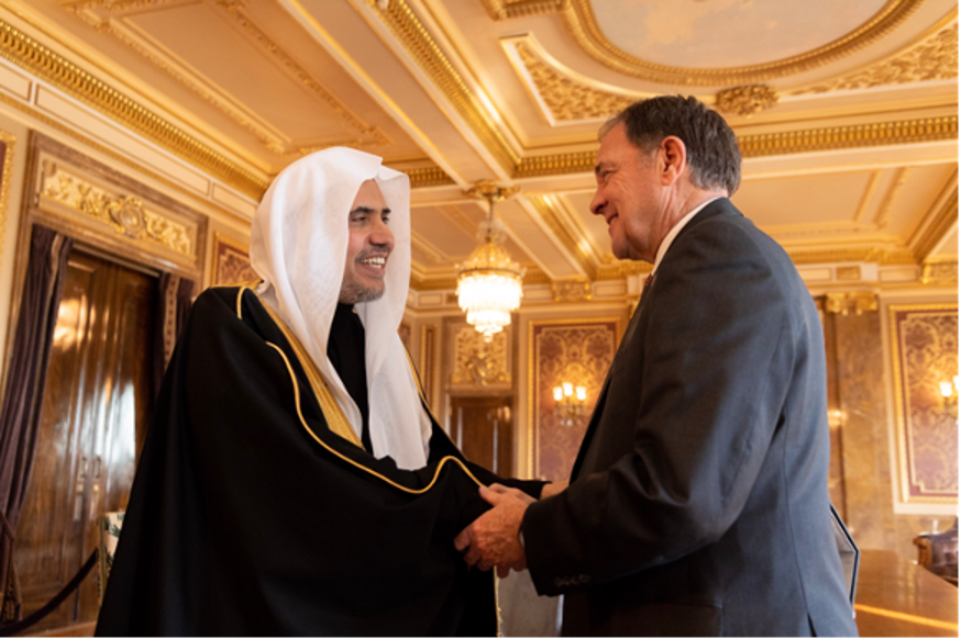 His Excellency Sheikh Dr. Mohammad bin Abdulkarim Al-Issa met with Governor of Utah Gary Herbert