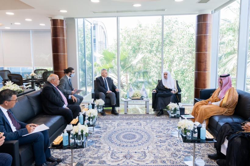 discussion surrounded the historical relationship between Islam and Orthodox Christianity