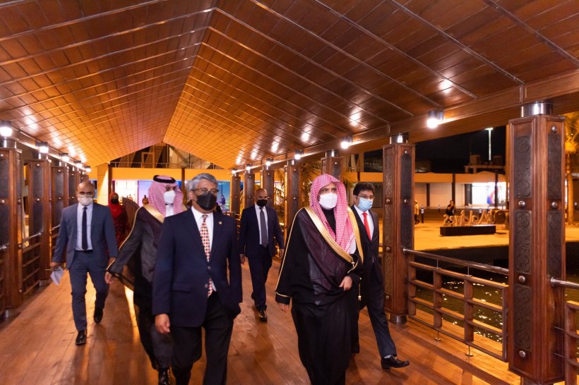 جمہوریہ مالدیپ کے صدرکی دعوت پر رابطہ عالم اسلامی کا وفد ڈاکٹر محمد العیسی کی قیادت میں دار الحکومت مالے پہنچا