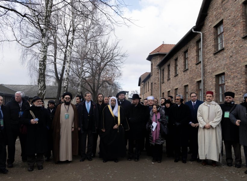 en mémoire des victimes de l’holocauste Mohammad Alissa a présidé une haute délégation de responsables musulmans à Auschwitz