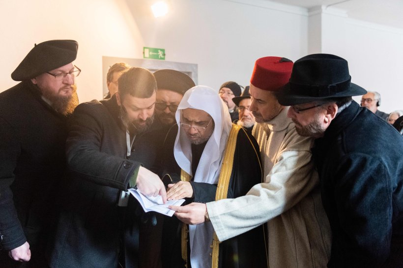 en mémoire des victimes de l’holocauste Mohammad Alissa a présidé une haute délégation de responsables musulmans à Auschwitz