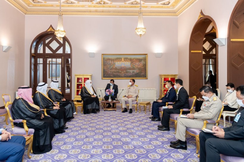 The Prime Minister of the Kingdom of Thailand, General Prayut Chan-o-cha, met with His Excellency Dr. Mohammad Alissa to welcome him to Thailand
