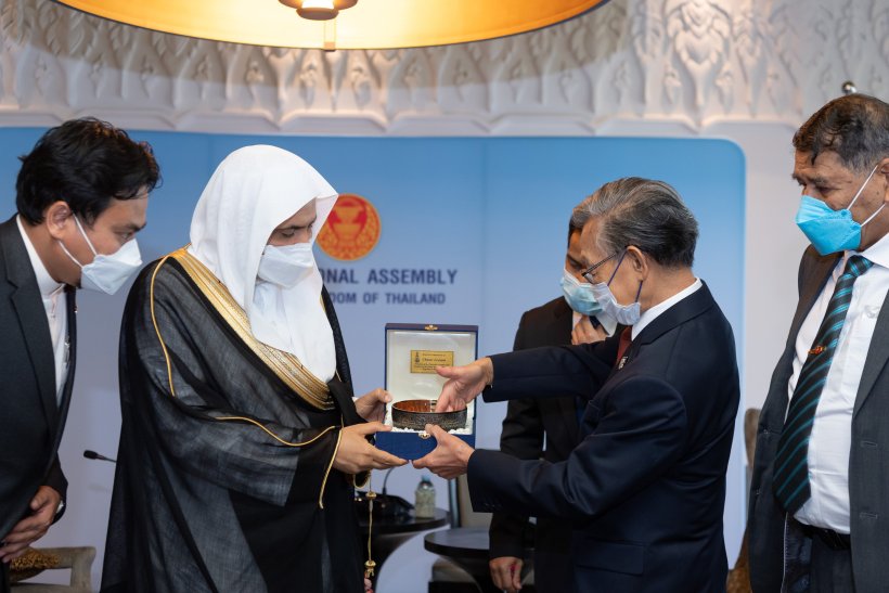 The Speaker of Parliament and the former PM of the Kingdom of Thailand, Mr. Chuan Leekpai, received H.E. Dr. Mohammad Alissa