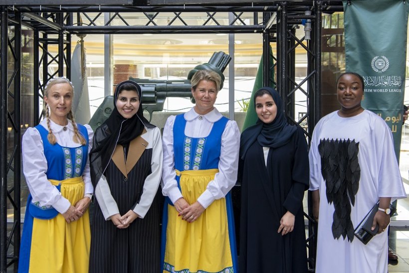 Dr. Muhammad Al-Issa celebrates the Internation Day of Peace