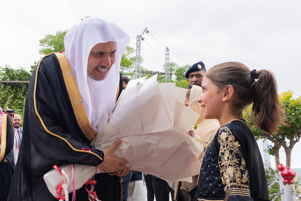 د.العيسي يدشن في إسلام آباد حملة رابطة العالم الإسلامي لإغاثة الشعب الباكستاني