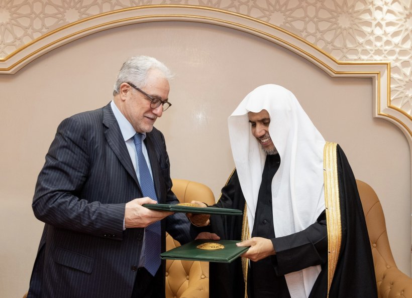 Dr. Al-Issa Meets Rector of the Grand Mosque of Paris