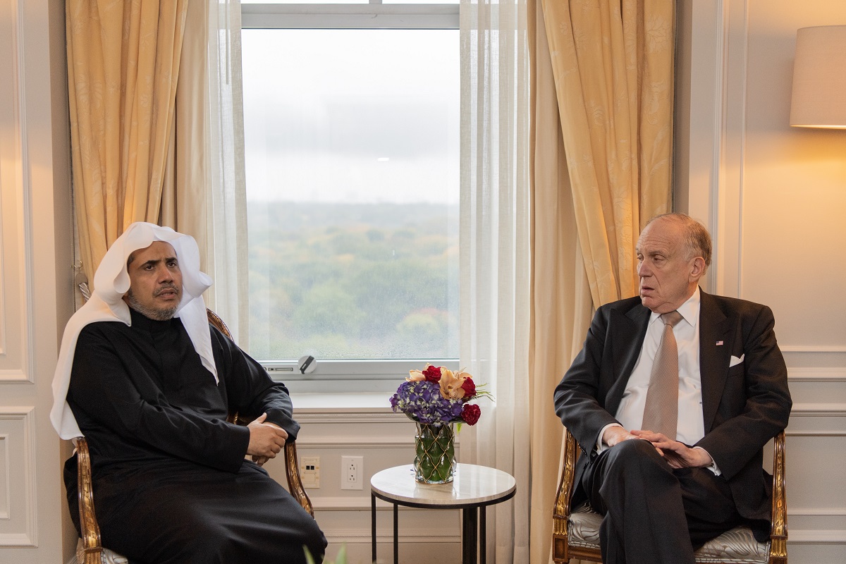 السفير لاودر - رئيس البرلمان اليهودي الامريكي