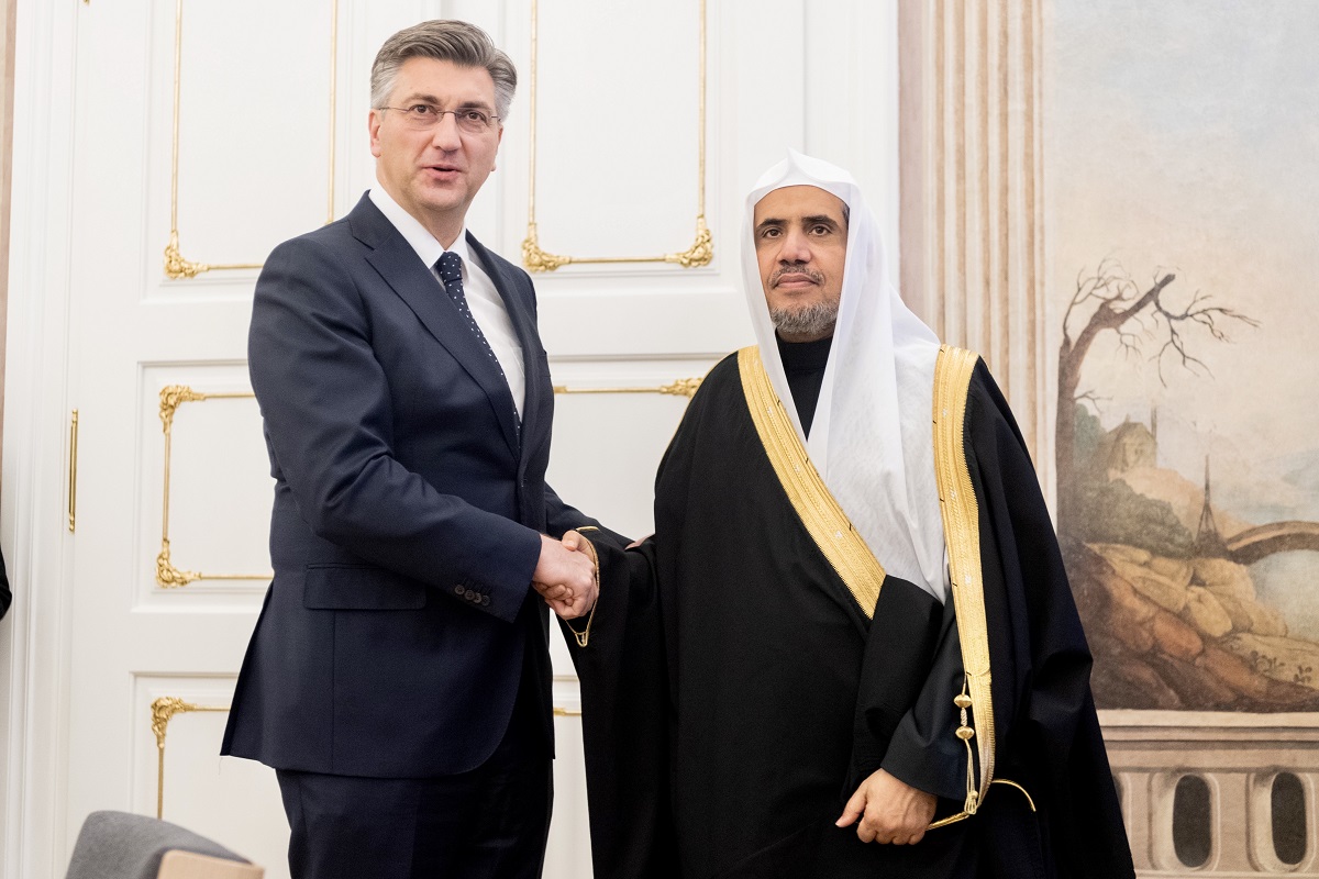 دولة رئيس وزراء كرواتيا يلتقي معالي الشيخ د.محمد العيسى في مقر رئاسة الحكومة