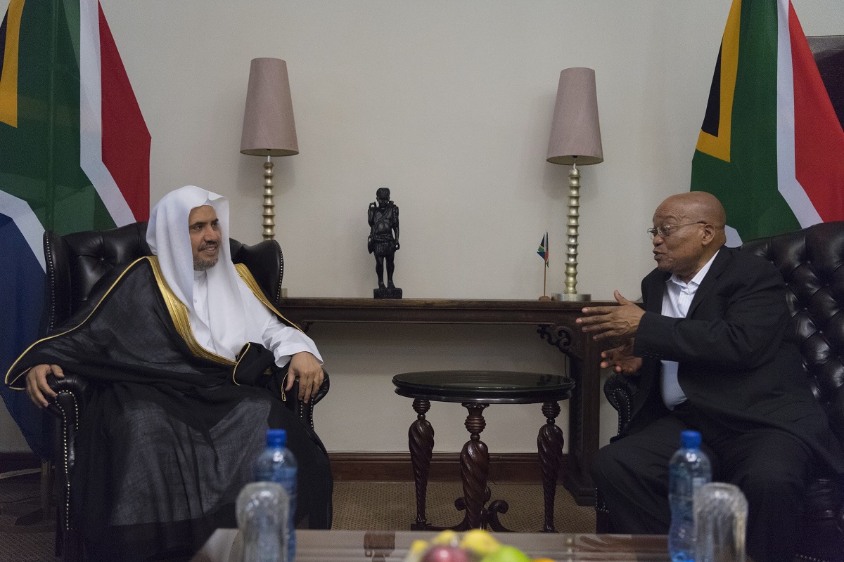 رئيس جنوب آفريقيا جاكوب زوما مستقبلاً معالي الدكتور العيسى