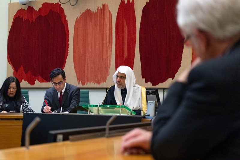 البرلمان البريطاني يستضيف الشيخ د.⁧‫محمد العيسى‬⁩، لإلقاء محاضرة تناول فيها عدداً من الموضوعات