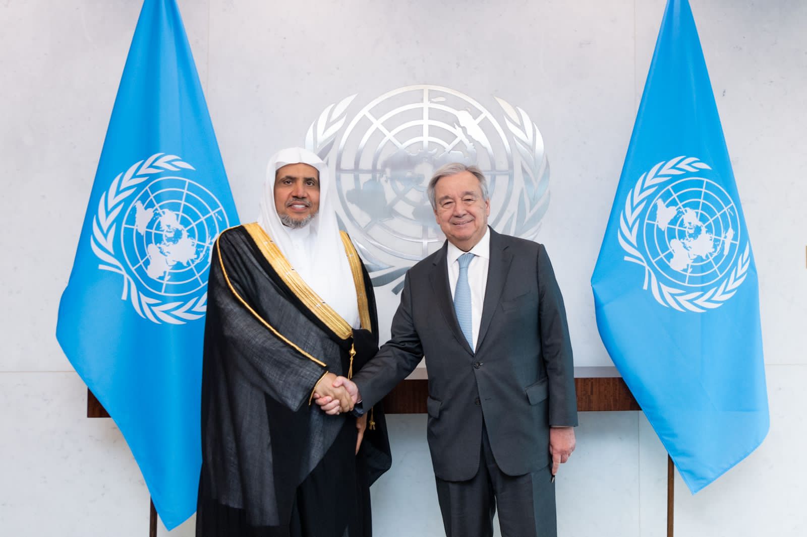 The Secretary-General of the United Nations receives Sheikh Al-Issa and affirms his full support for the efforts of the League