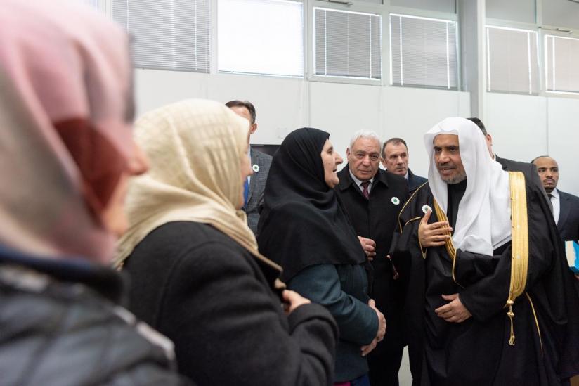 معالي الشيخ د. محمد العيسى يقود وفداً إسلامياً رفيعاً بمشاركة عددٍ من قيادات أتباع الأديان في زيارة تضامنية مع ضحايا المذابح ضد المسلمين في "سربرنيتسا"