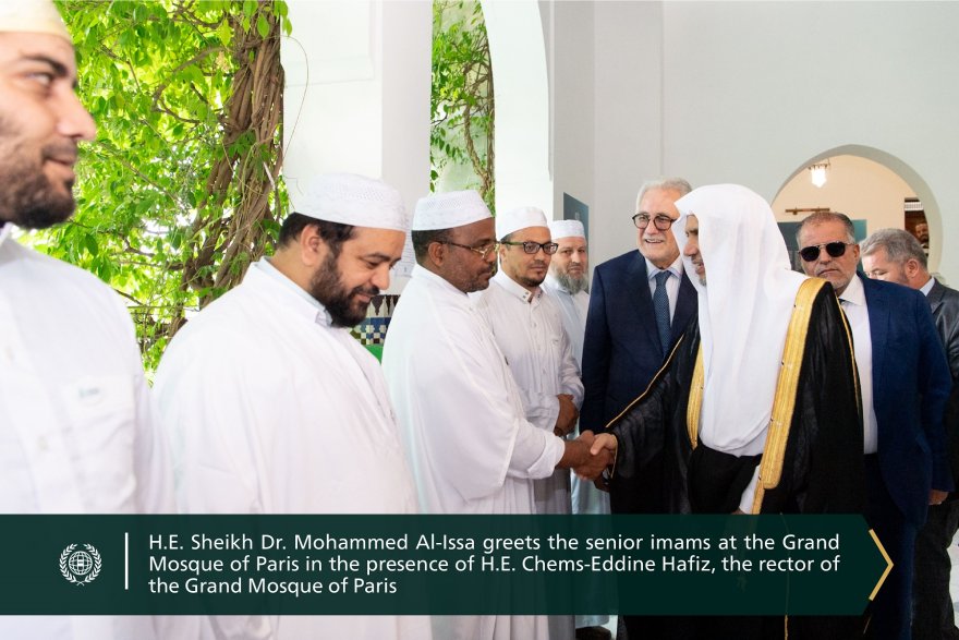 The Grand Mosque in Paris hosts His Excellency Sheikh Dr. Mohammed Al-Issa in an extensive discussion panel with many French intellectuals.
