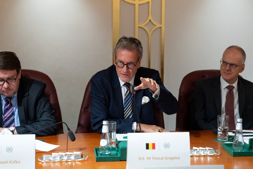 سیکرٹری جنرل رابطہ اور چیئرمین مسلم علماء کونسل عزت مآب شیخ ڈاکٹر ‫محمد العیسی‬ نے ریاض میں رابطہ کے مقامی دفتر میں مملکت میں یورپی یونین کے سفراء سے ملاقات کی