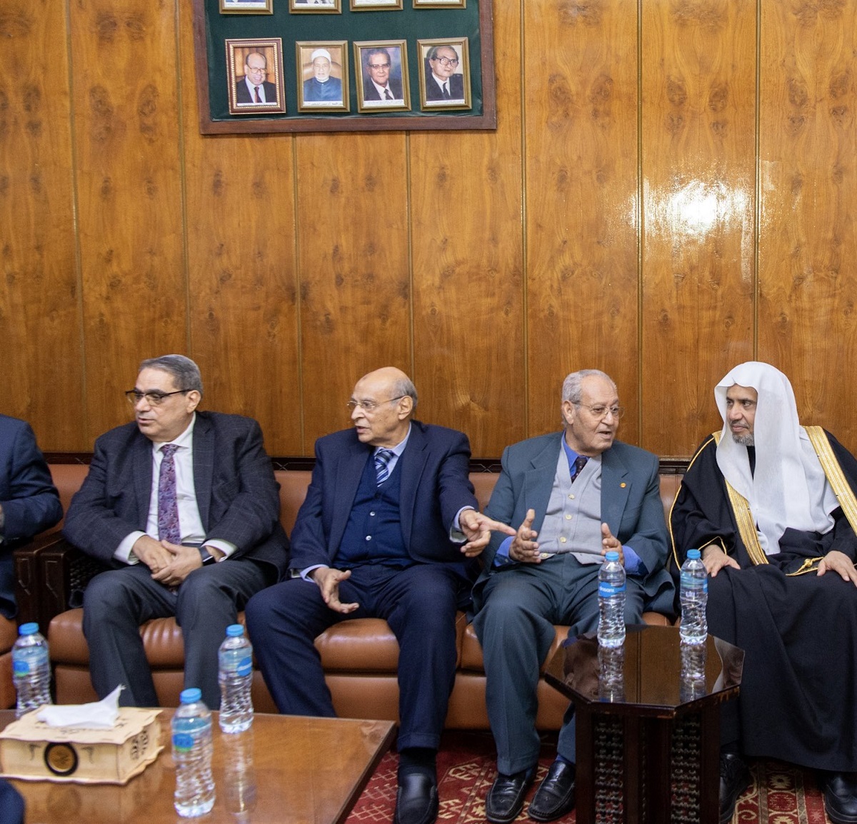 During his official visit to Egypt, His Excellency Sheikh Dr. Mohammed Al-Issa, Secretary-General of the Muslim World League (MWL), was hosted by the Academy of the Arabic Language in Cairo