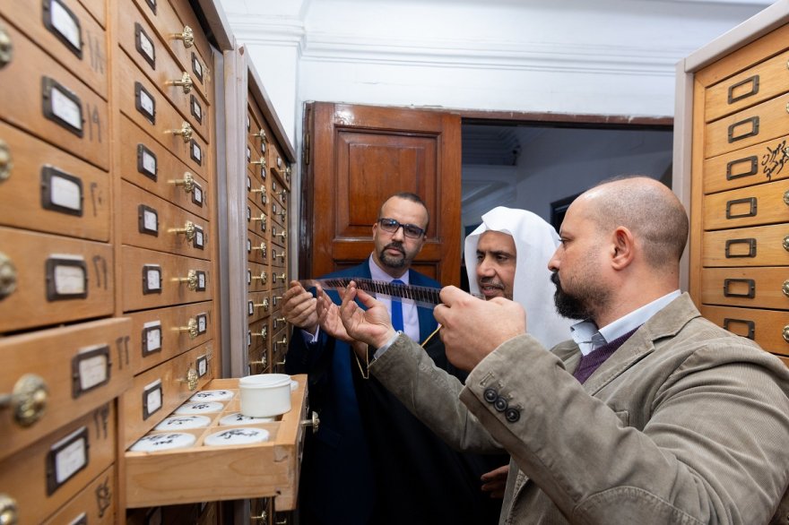 His Excellency Sheikh Dr. Mohammed Al-Issa, Secretary-General of the Muslim World League, was hosted by the Arab Manuscripts Institute of the League of Arab States