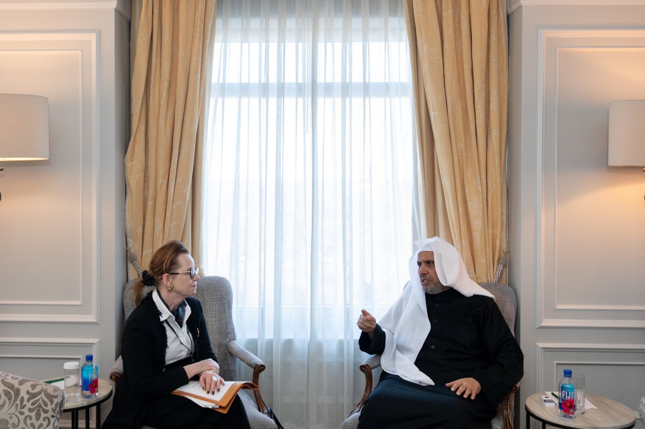 Dans le cadre des initiatives des NU et des initiatives religieuses et de dialogue avec des membres du Congrès américain et de grands groupes de réflexion