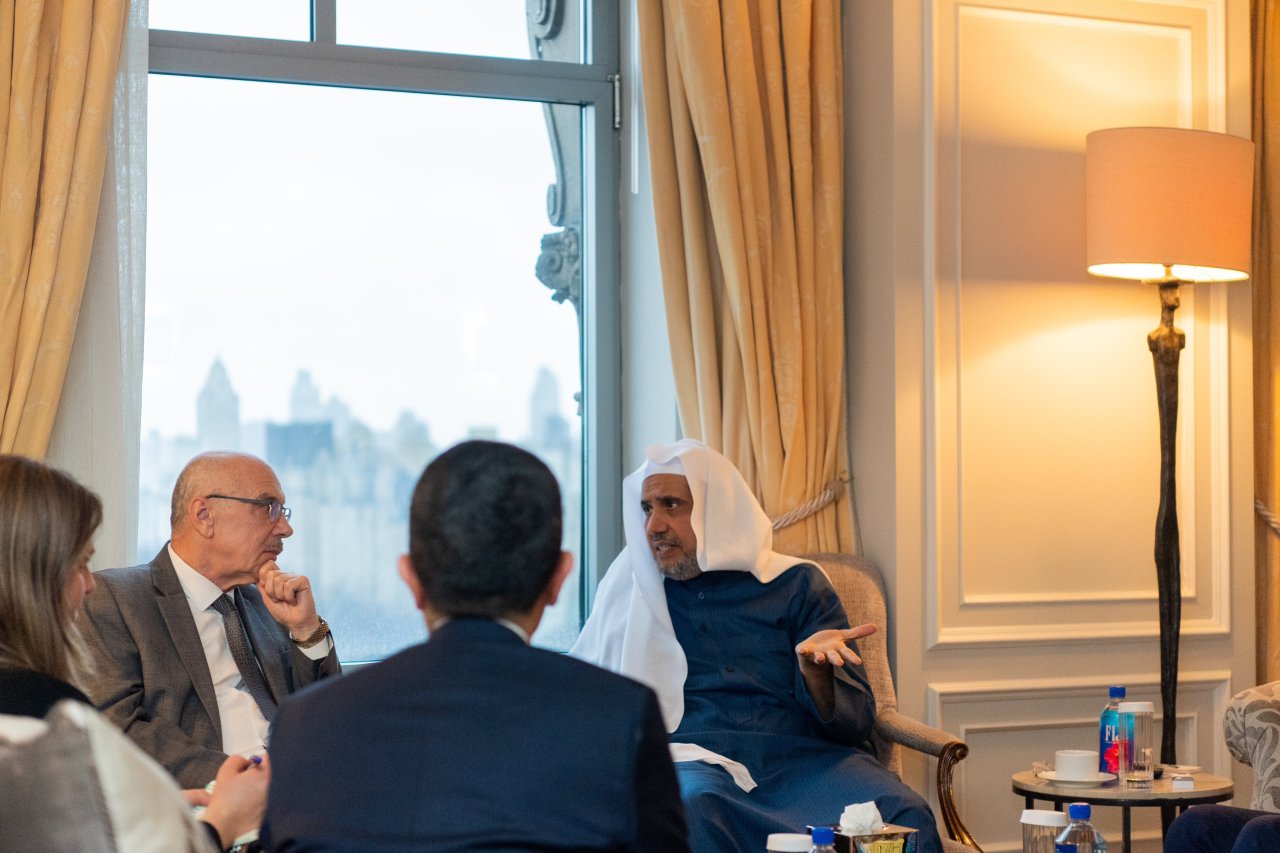 استقبل معالي الأمين العام د.محمد العيسى، في مقر إقامته بنيويورك، وفدَ الأمم المتحدة لمحاربة الإرهاب، برئاسة معالي وكيل الأمين العام، السيد فلاديمير فورونكوف