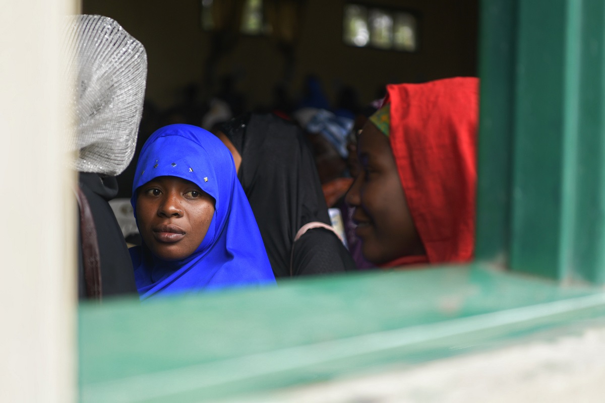 د. العيسى يشرف على برامج الرابطة لمكافحة العمى في أفريقيا.. ويزور مراكز الرعاية الاجتماعية في بوروندي