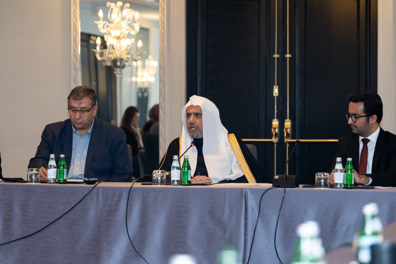 Le Secrétaire général,  cheikh Mohammed Al-Issa a rencontré dans sa résidence , un certain nombre de responsables d'organisations humanitaires internationales et de responsables religieux