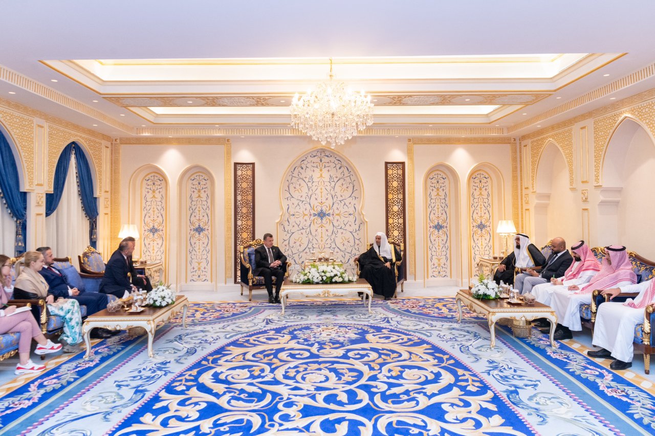 His Excellency Sheikh Dr. Mohammed Al-Issa, Secretary-General of the MWL, met with His Excellency Mr. Taulant Balla, Minister of Interior of Albania