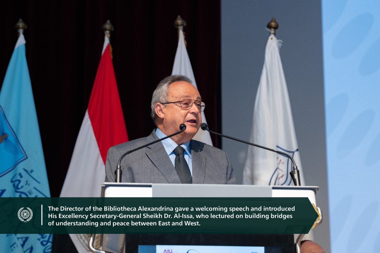Excellency Sheikh Dr. Mohammed Al-Issa, Secretary-General of the MWL, delivered a lecture on the East and the West at the Bibliotheca Alexandrina.