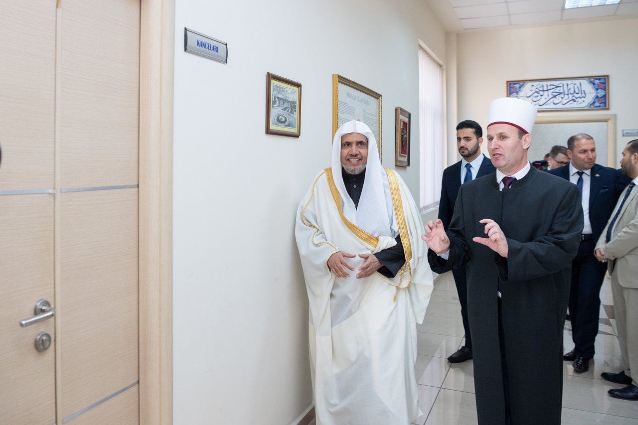 At its headquarters in the capital, Tirana, the Islamic Community of Albania, which encompasses 35 Fatwa Houses, hosted His Excellency Sheikh Dr. Mohammed Al-Issa, Secretary-General of the Muslim World League
