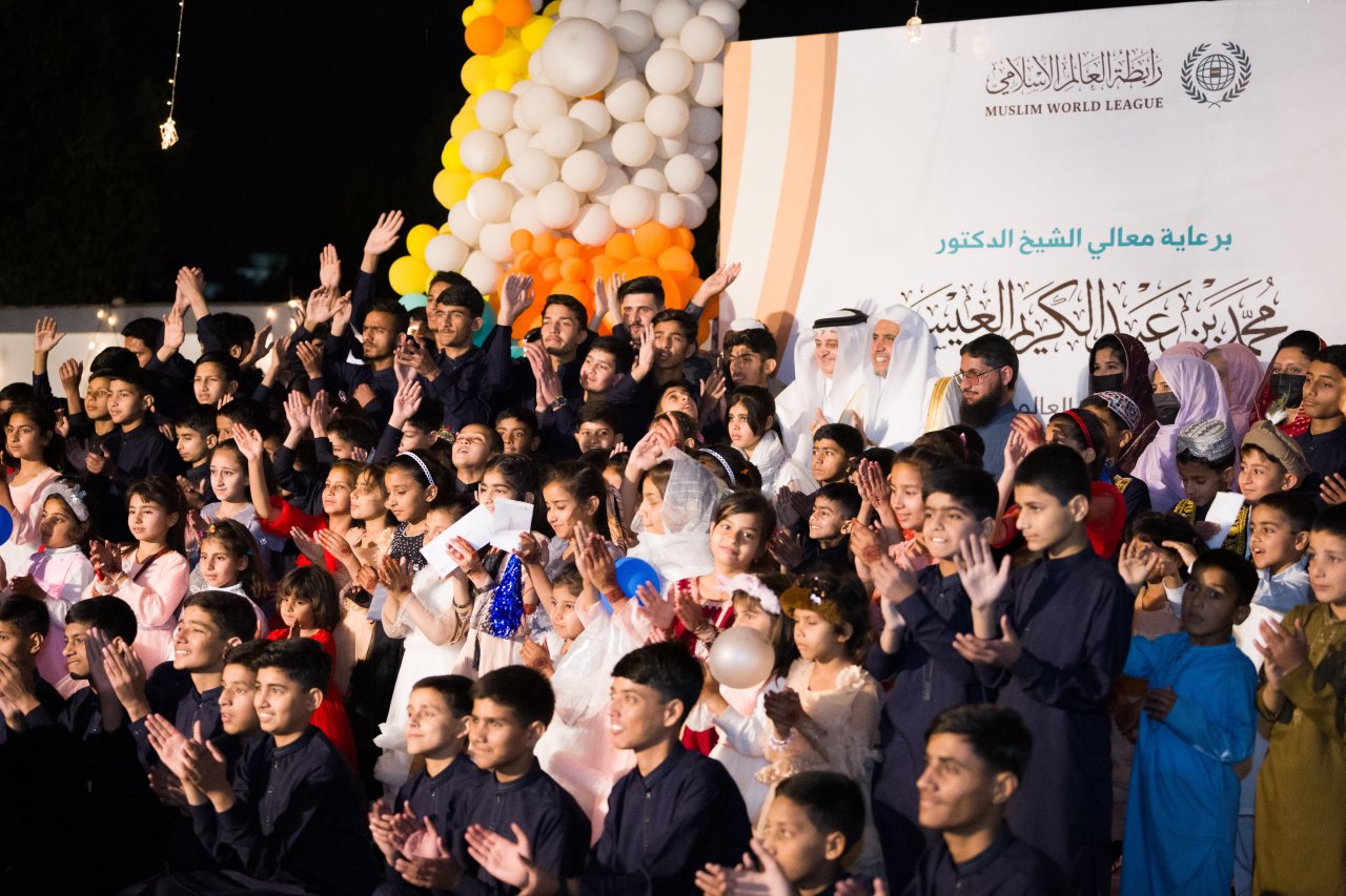 His Excellency Sheikh Dr. Mohammed Al-Issa, Secretary-General of the MWL, visited the Ali bin Abi Talib Orphanage, affiliated with the Muslim World League in Pakistan