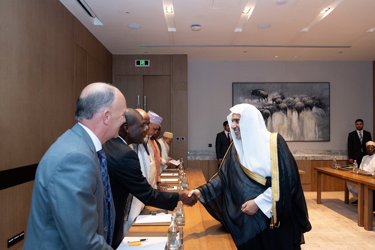 His Excellency Sheikh Dr. Mohammed Alissa, Secretary-General of the Muslim World League and Chairman of the Organization of Muslim Scholars, was honored as a guest of religious leaders in Nairobi, the capital of Kenya.