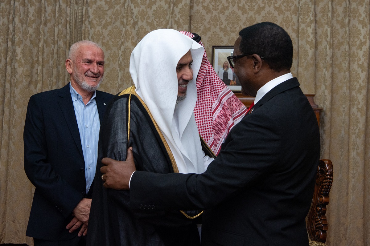 In recognition of Dr. Al-Issa’s contributions to fostering societal harmony, stability, and sustainable development across the African continent