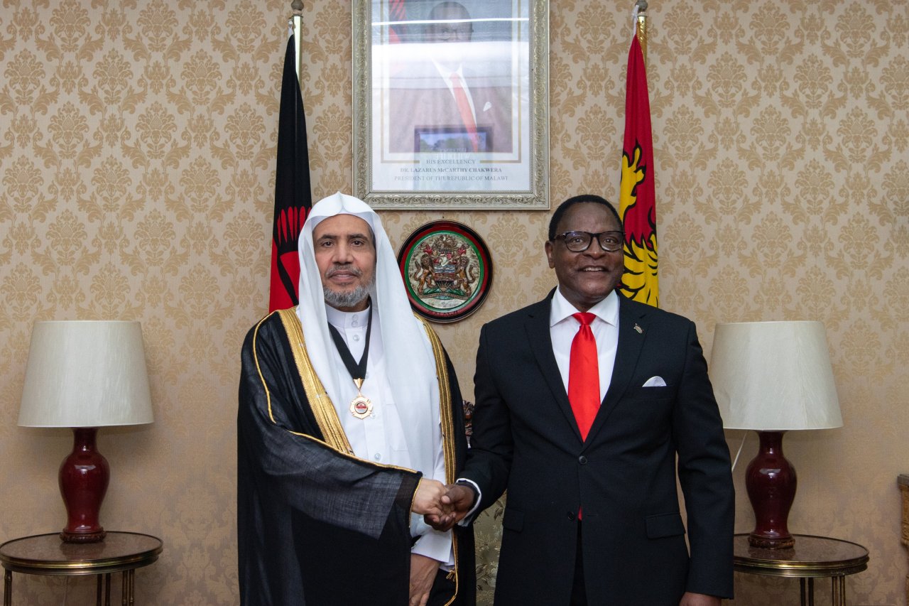 In recognition of Dr. Al-Issa’s contributions to fostering societal harmony, stability, and sustainable development across the African continent