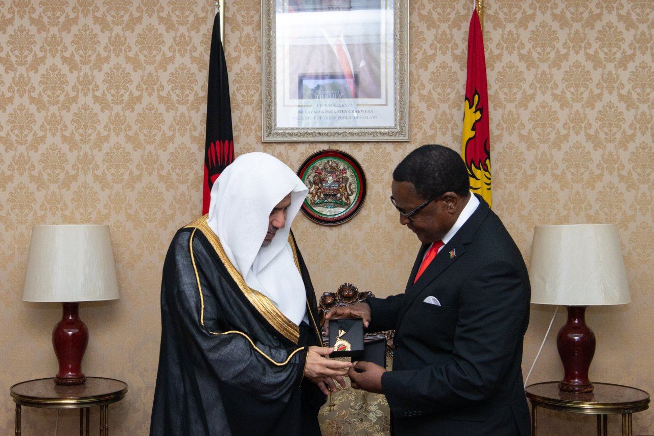 In recognition of Dr. Al-Issa’s contributions to fostering societal harmony, stability, and sustainable development across the African continent